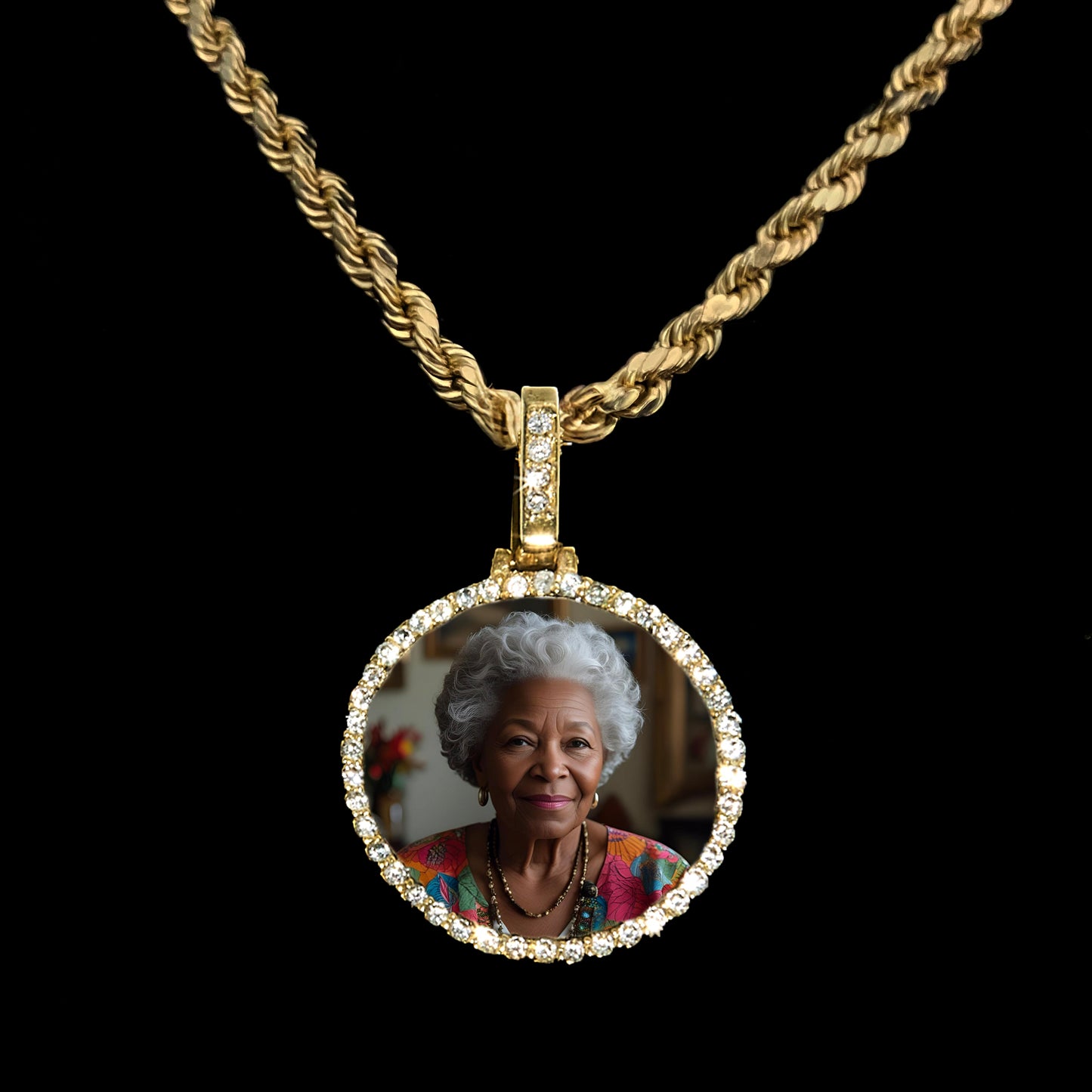 Circle Picture Pendant