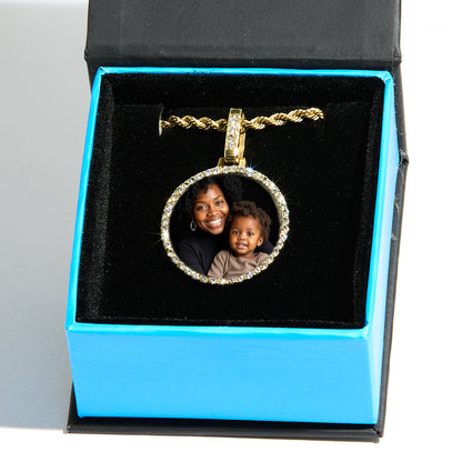 Circle Picture Pendant