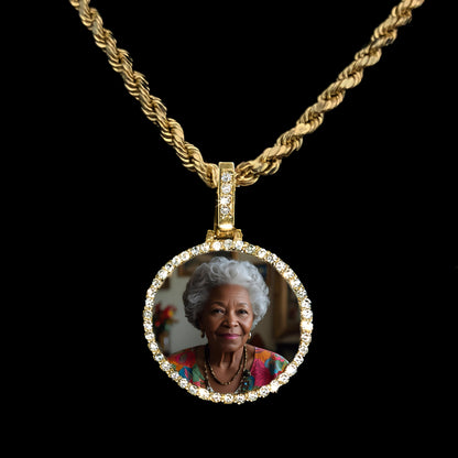 Circle Picture Pendant